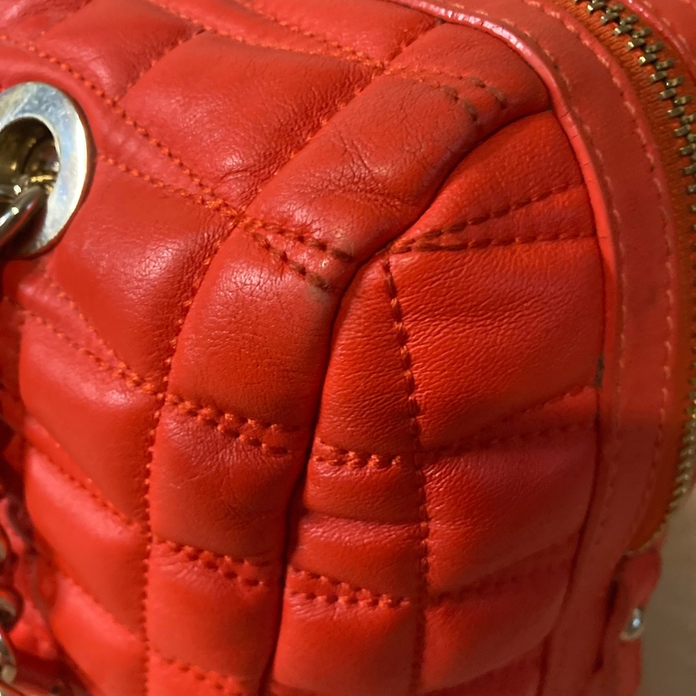 Kate Spade Ruby Red Orange chain Detail Bubble Quilted Leather hand Bag - Picture 14 of 17